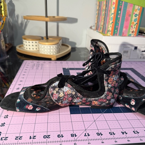 Coach x Tabitha Simmons Wrap sandal brand new never worn - Picture 2 of 5